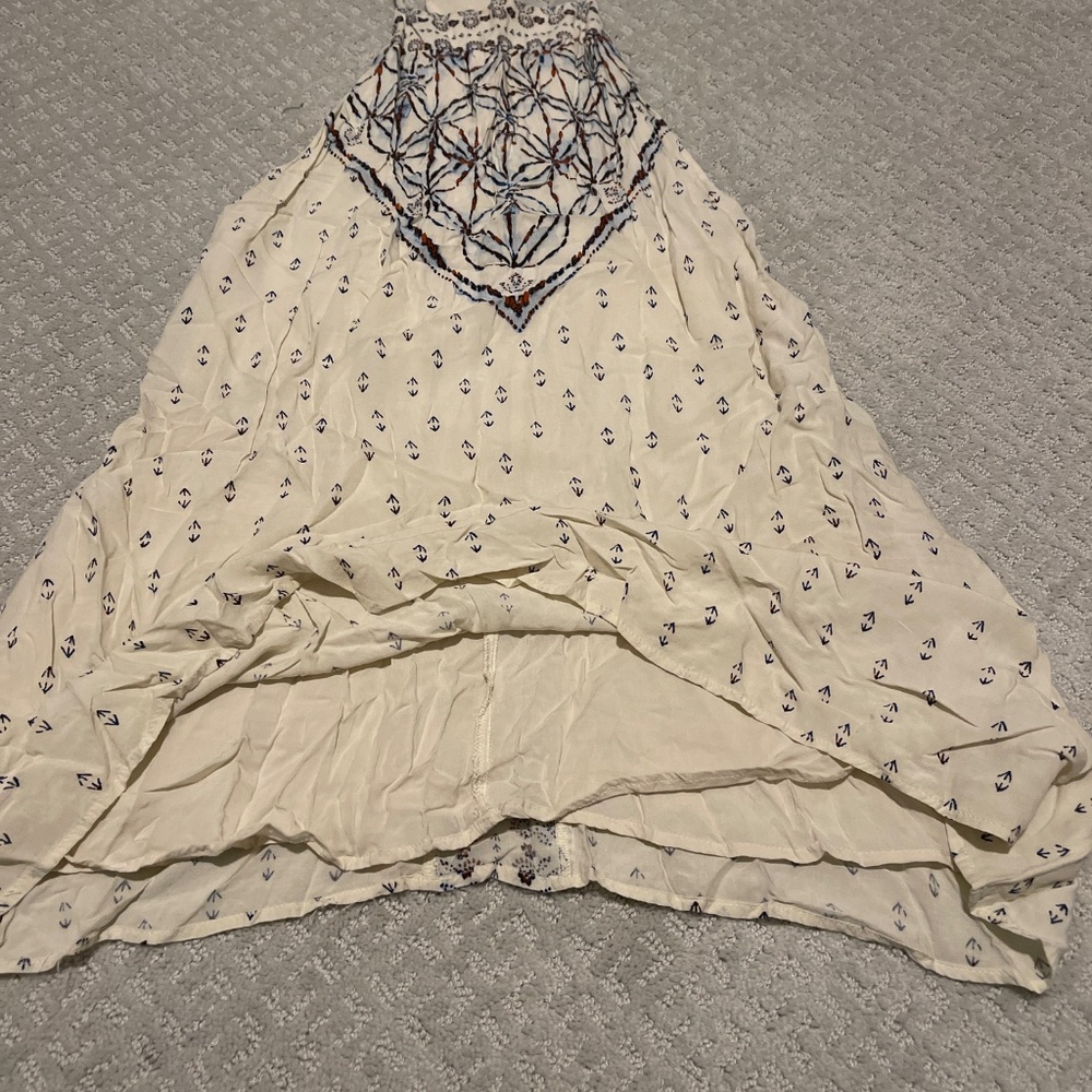 Dress - Picture 4 of 4
